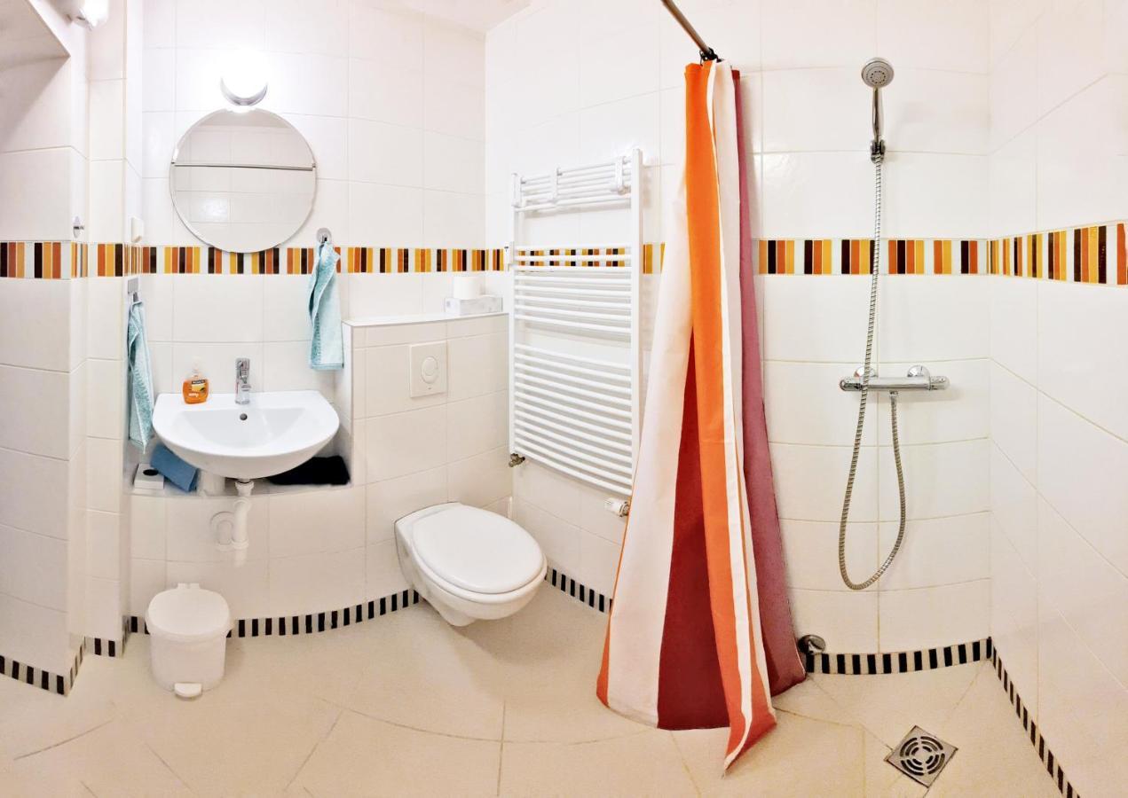 City-apartment 65qm 2-schlafzimmer Wlan Nichtraucher Parken Apartment *